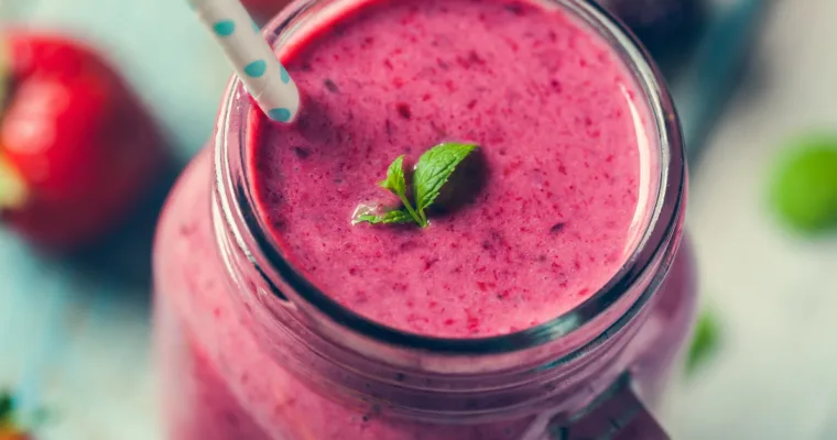 Vanilla Berry Protein Smoothie