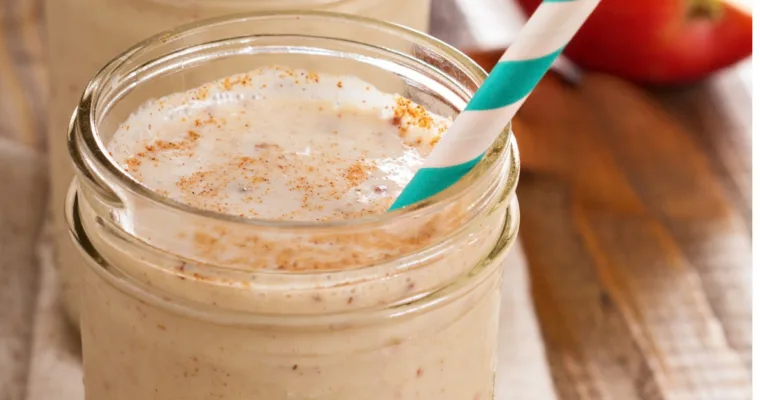 Apple Cinnamon Protein Smoothie